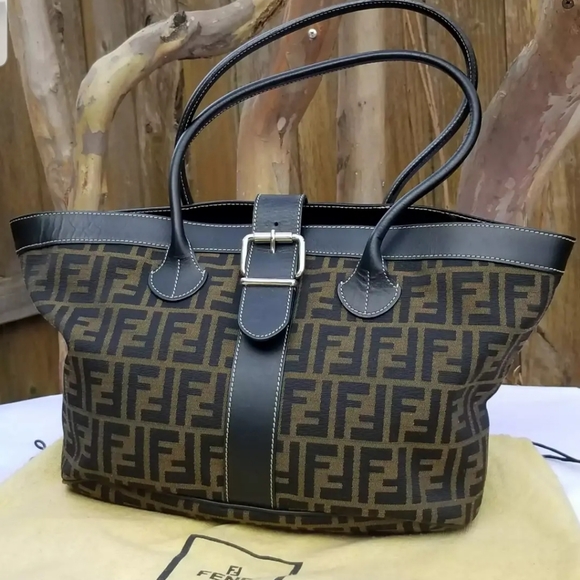 Authentic Fendi Tote and Train case set. - Picture 3 of 16